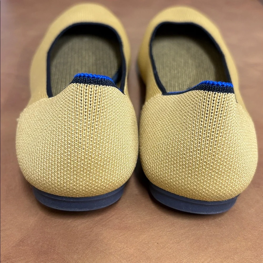 Rothy's Tan Ballet Flats with Black‎ Trim Size 9